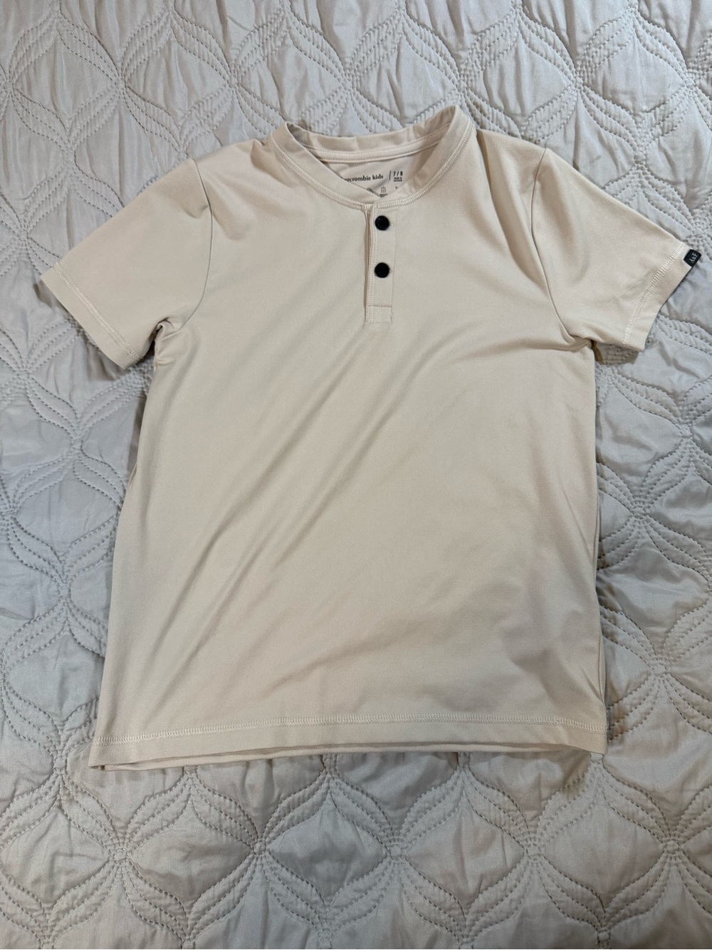Abercrombie Kids Performance Henley Tee Boys 7/8 Beige Stretch Shirt